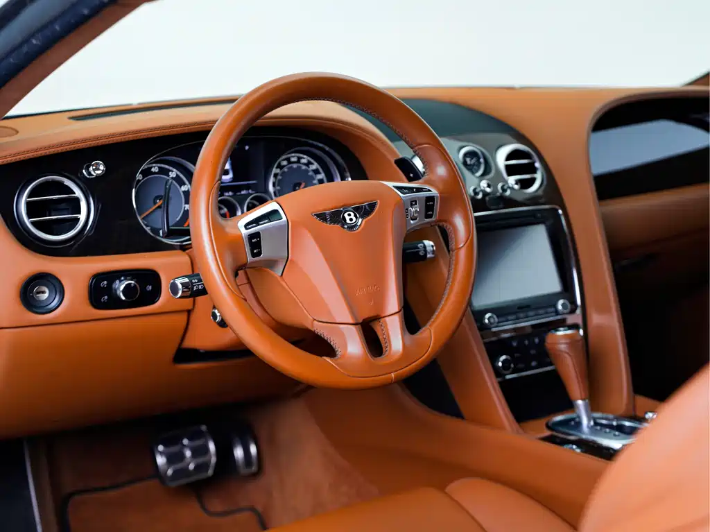 Bentley Continental 2017 — фото 12