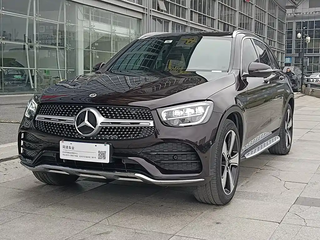 Mercedes-Benz GLC 2022 — фото 1