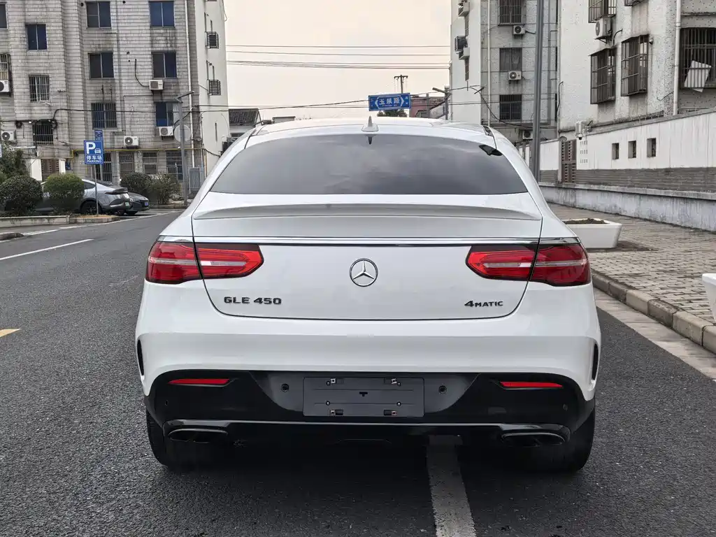 Mercedes-Benz GLE Coupe 2017 — фото 13