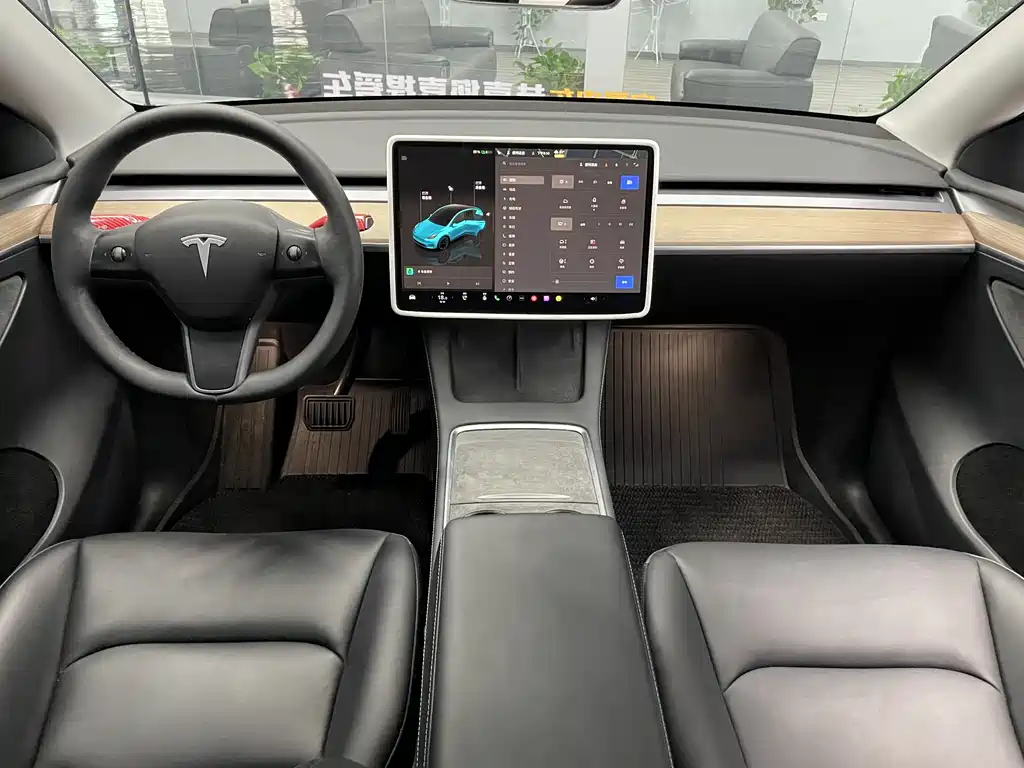 Tesla Model Y 2022 — фото 6