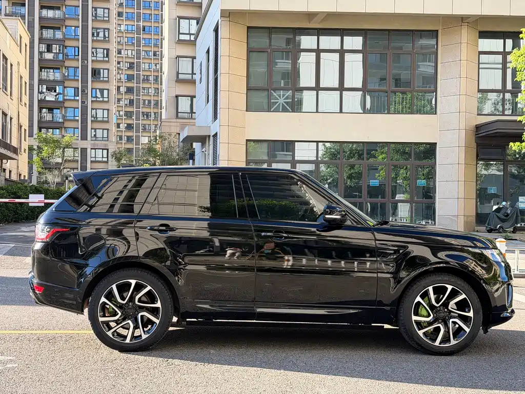 Land Rover Range Rover Sport 2020 — фото 18