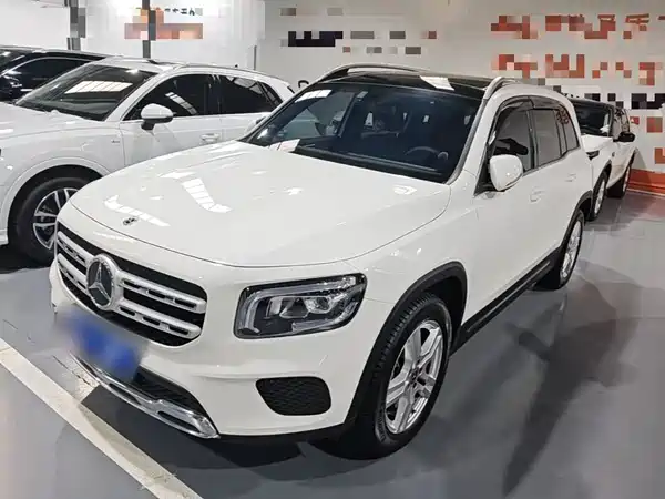 Mercedes-Benz GLB 2023