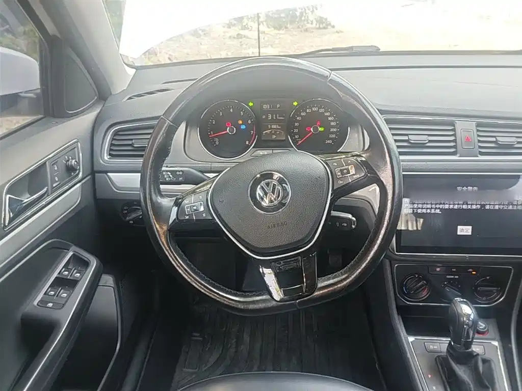 Volkswagen Gran Lavida 2017 — фото 7