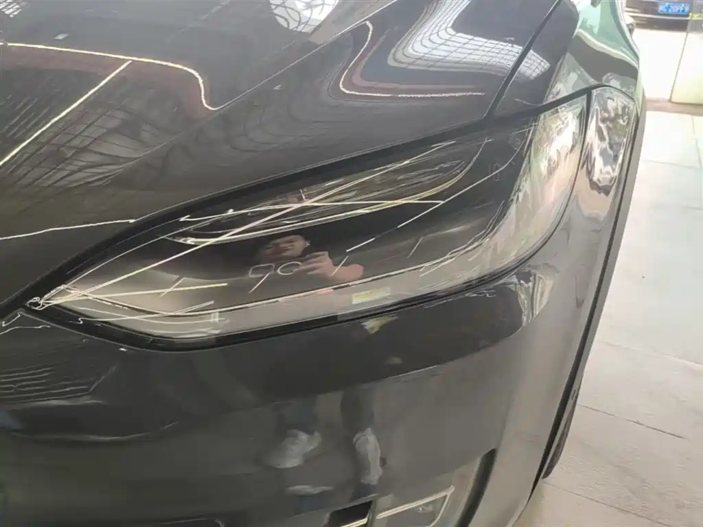 Tesla Model X 2019 — фото 24