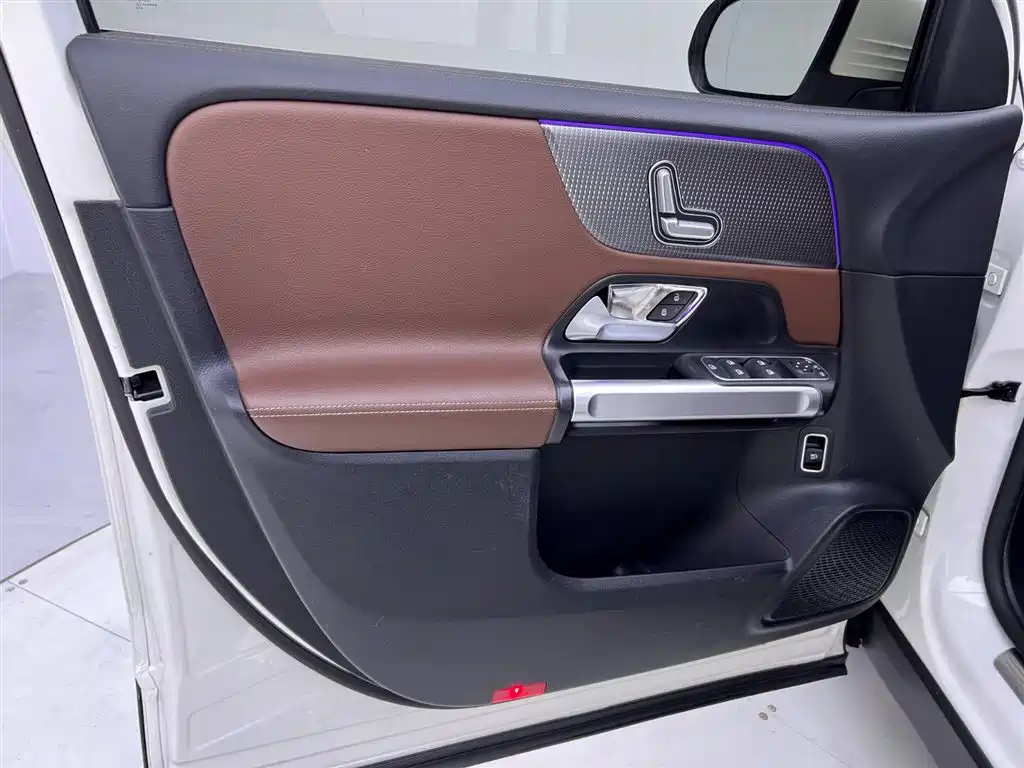 Mercedes-Benz GLB 2022 — фото 17