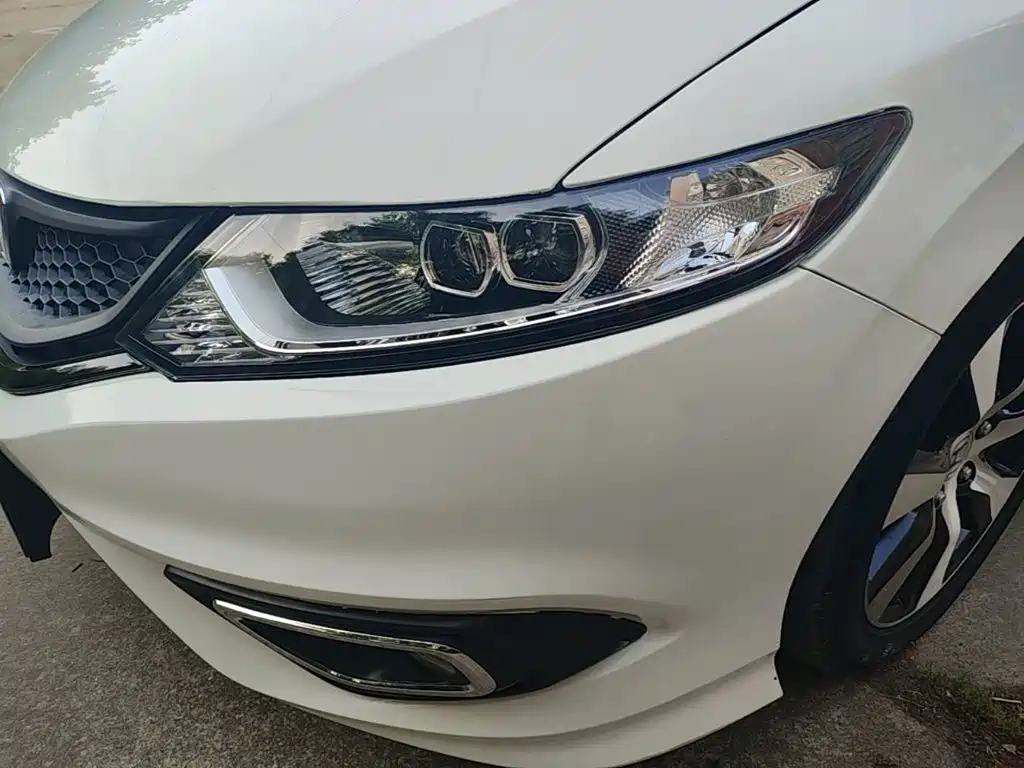 Honda Jade 2015 — фото 18