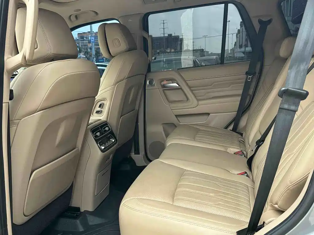 BAIC BJ60 Extended Range 2025 — фото 7