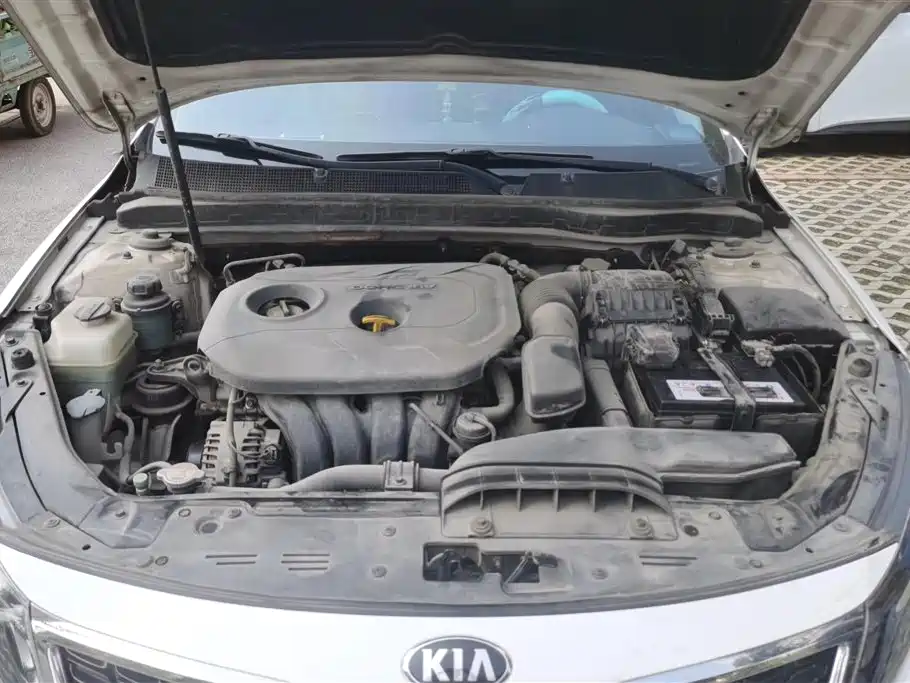 Kia K5 2015 — фото 10