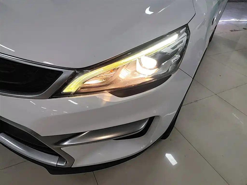 Geely Emgrand GS 2019 — фото 24