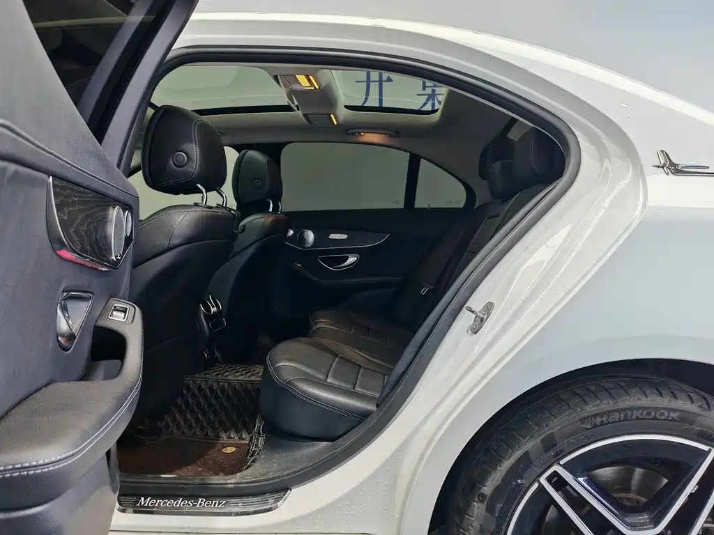 Mercedes-Benz C-Class 2020 — фото 12