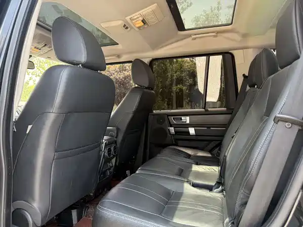 Land Rover Discovery 2016