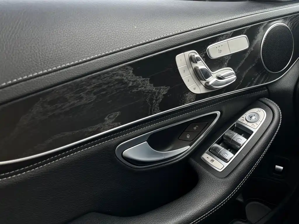 Mercedes-Benz C-Class 2020 — фото 15