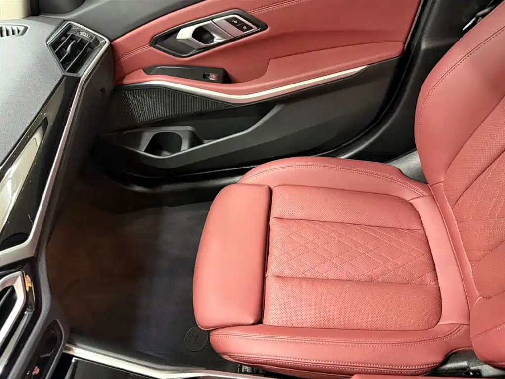 BMW 3 Series 2023 — фото 13