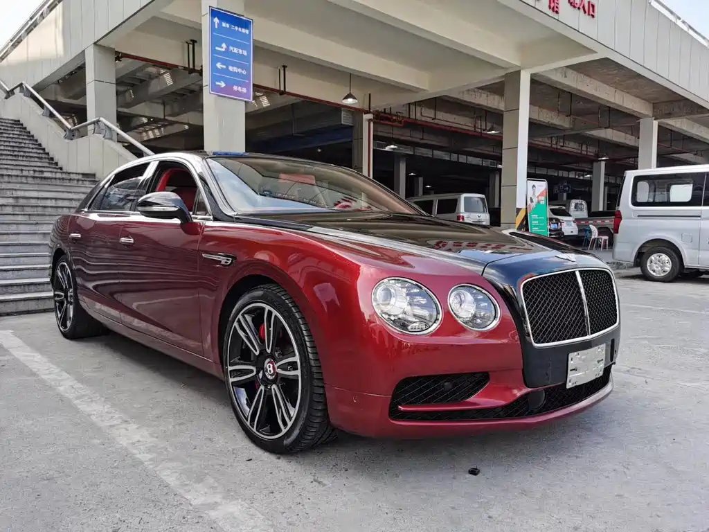 Bentley Flying Spur 2018 — фото 2