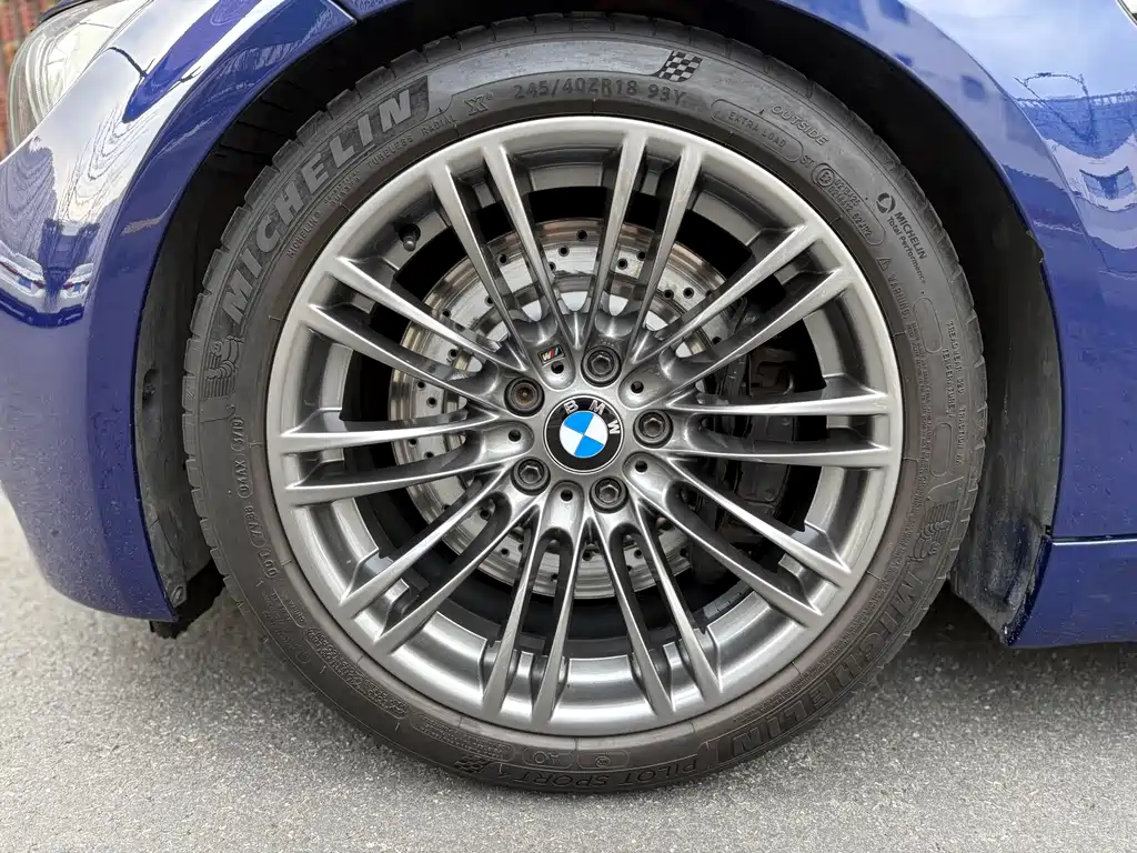 BMW M3 2013 — фото 18
