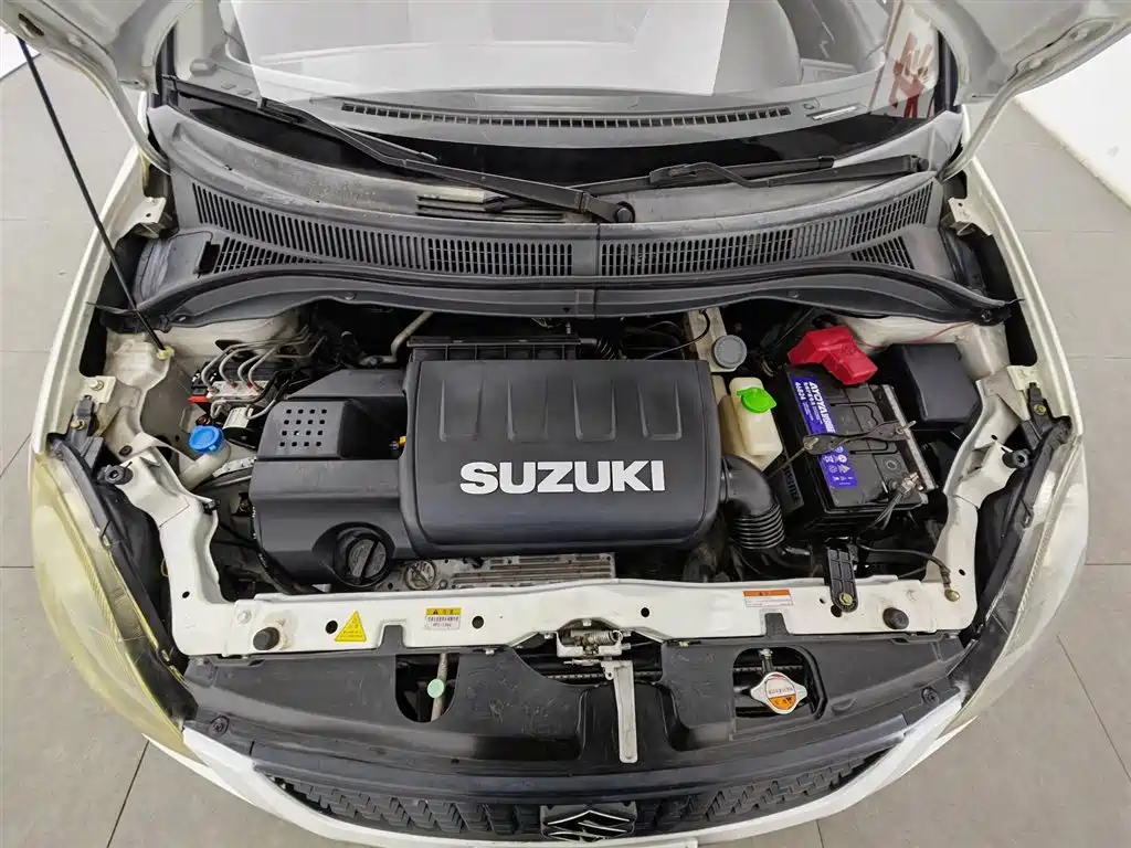 Suzuki Swift 2014 — фото 6