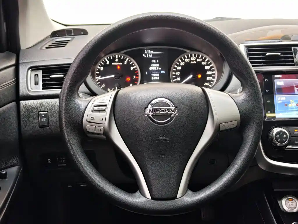 Nissan Tiida 2019 — фото 12