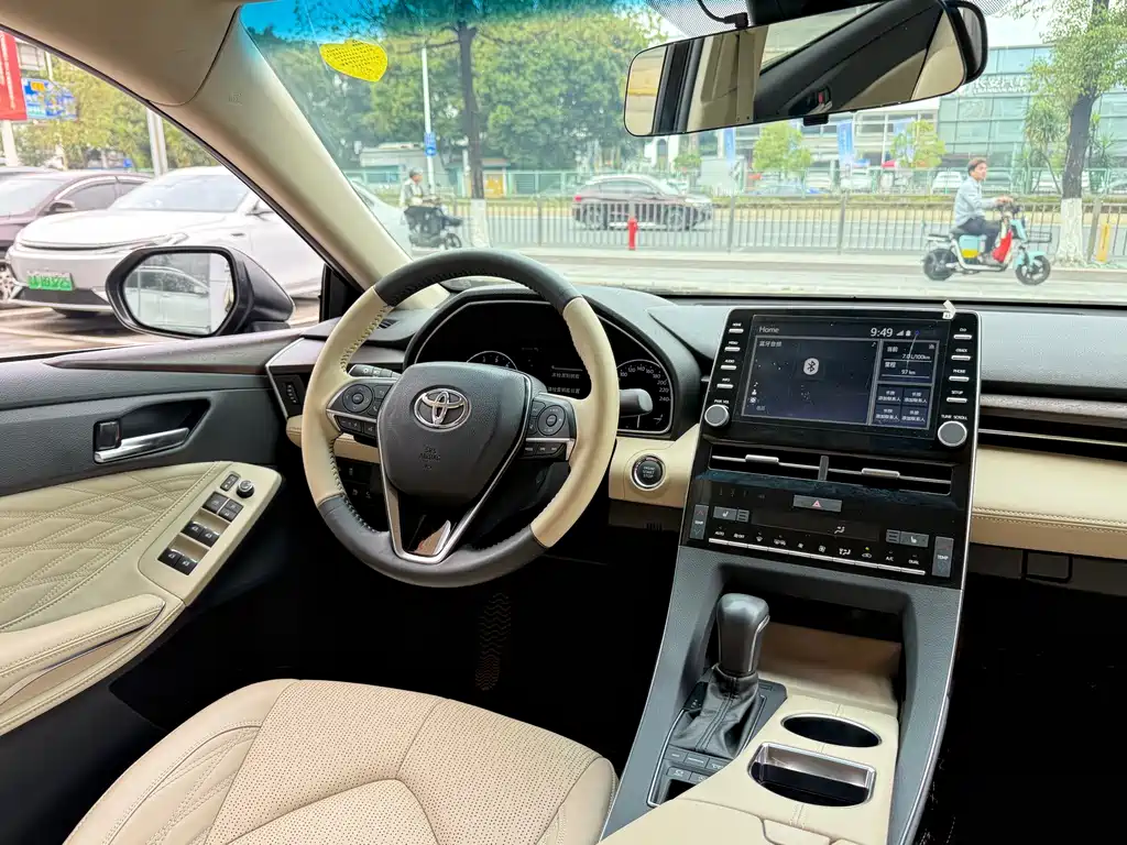 Toyota Avalon 2019 — фото 8