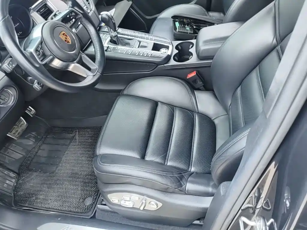 Porsche Macan 2018 — фото 15