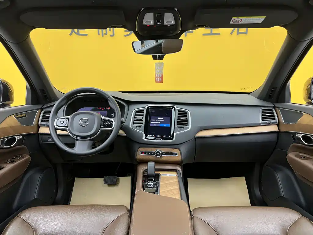 Volvo XC90 2023 — фото 26