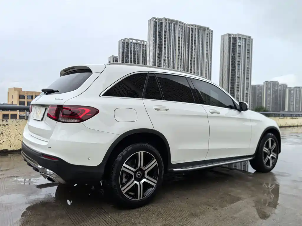 Mercedes-Benz GLC 2020 — фото 42