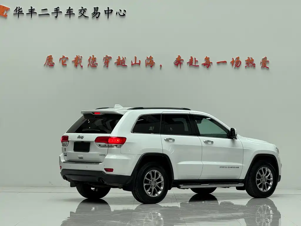 Jeep Grand Cherokee 2016 — фото 5