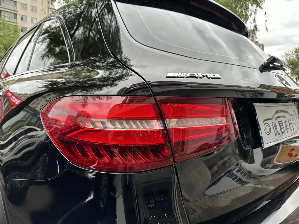 Mercedes-Benz GLC AMG 2018 — фото 6