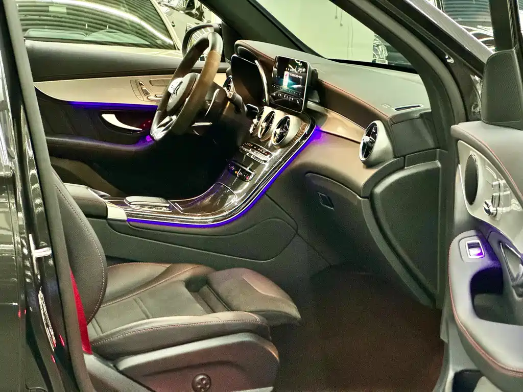 Mercedes-Benz GLC AMG 2023 — фото 9
