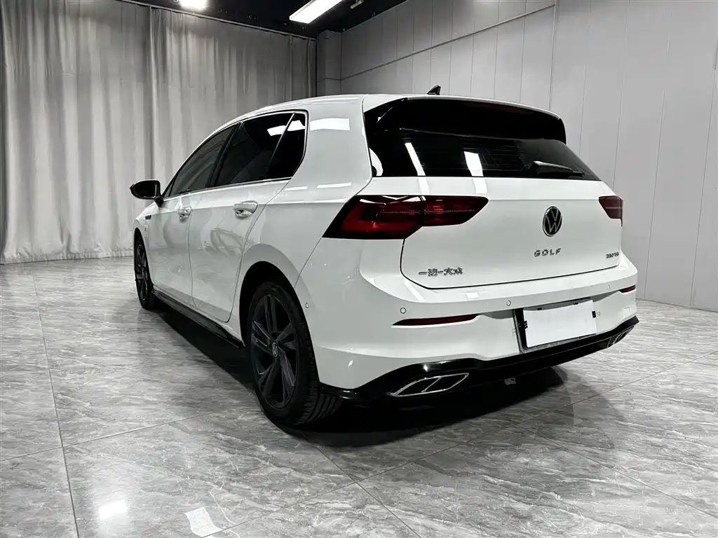 Volkswagen Golf 2022