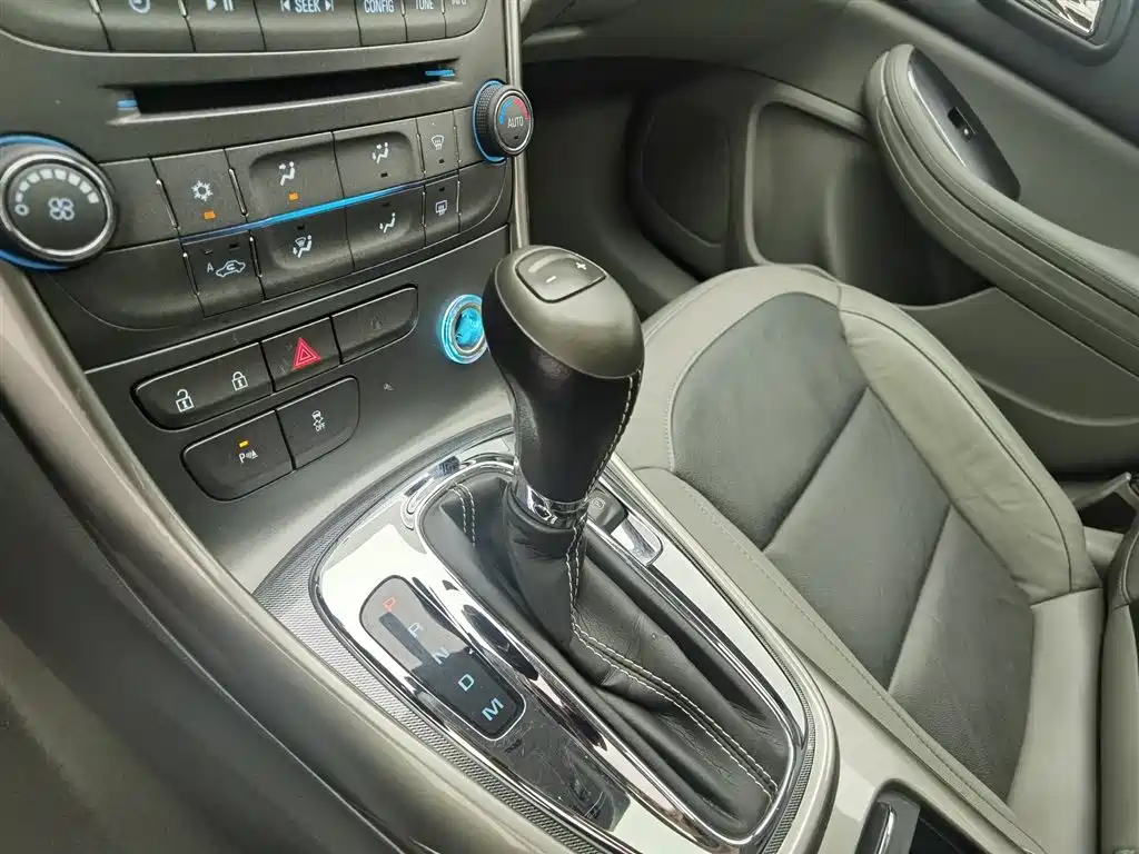 Chevrolet Malibu 2014 — фото 13