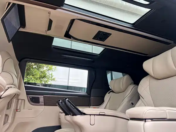 Toyota Alphard 2024