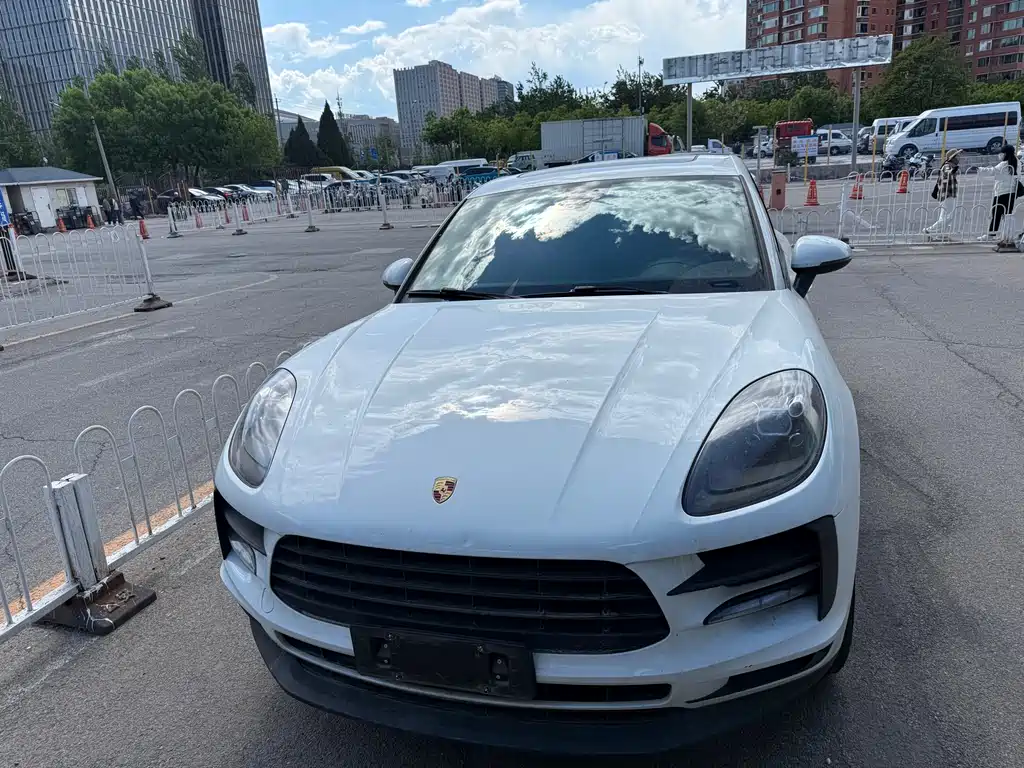 Porsche Macan 2019 — фото 2