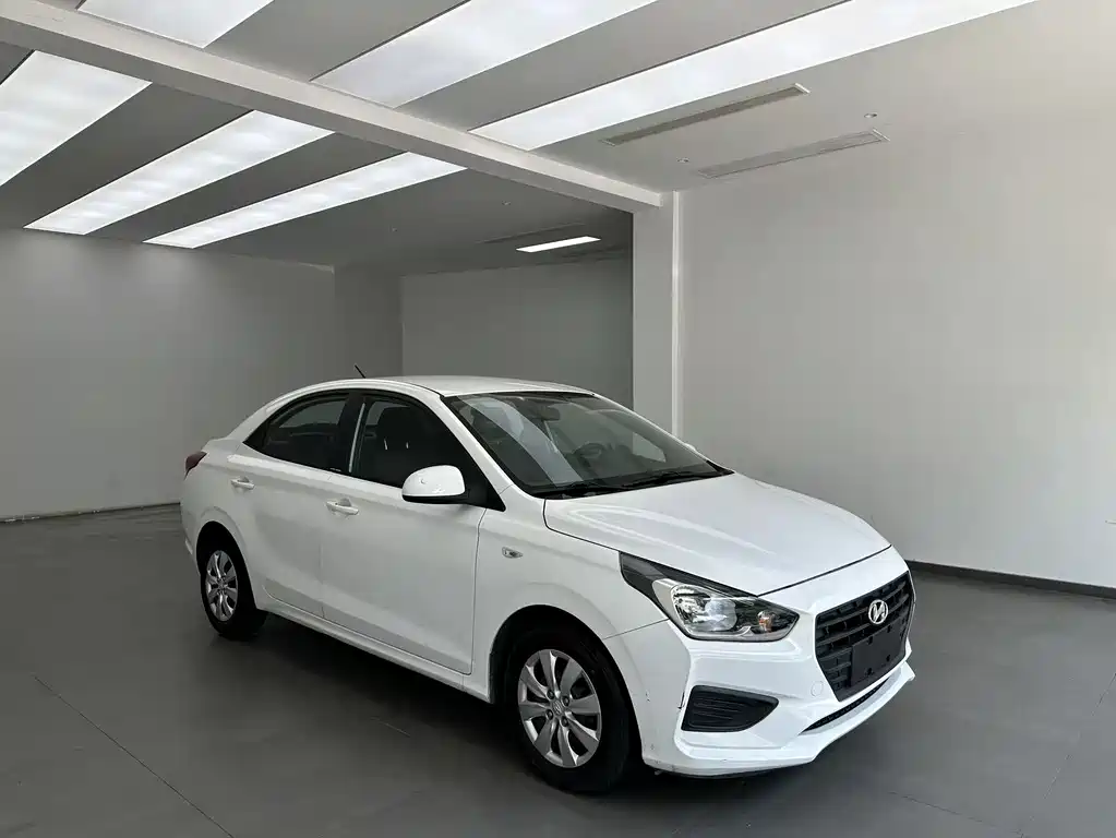 Hyundai Verna 2018 — фото 3