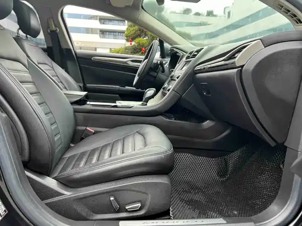 Ford Mondeo 2013