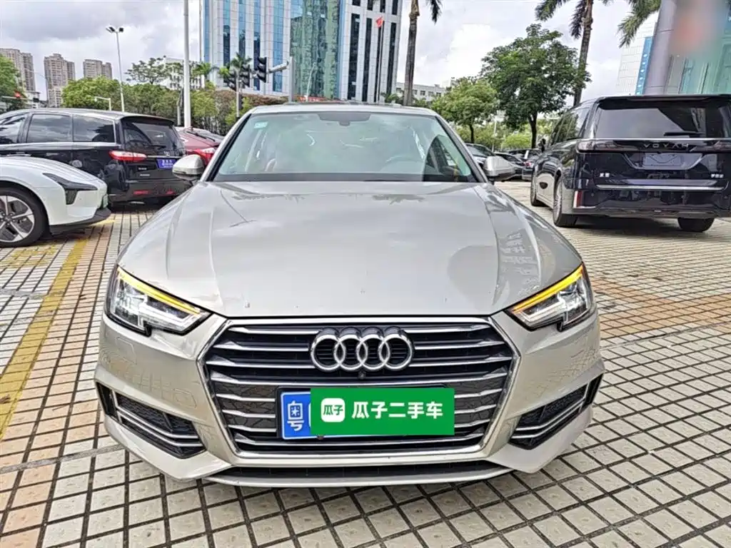 Audi A4L 2019 — фото 3