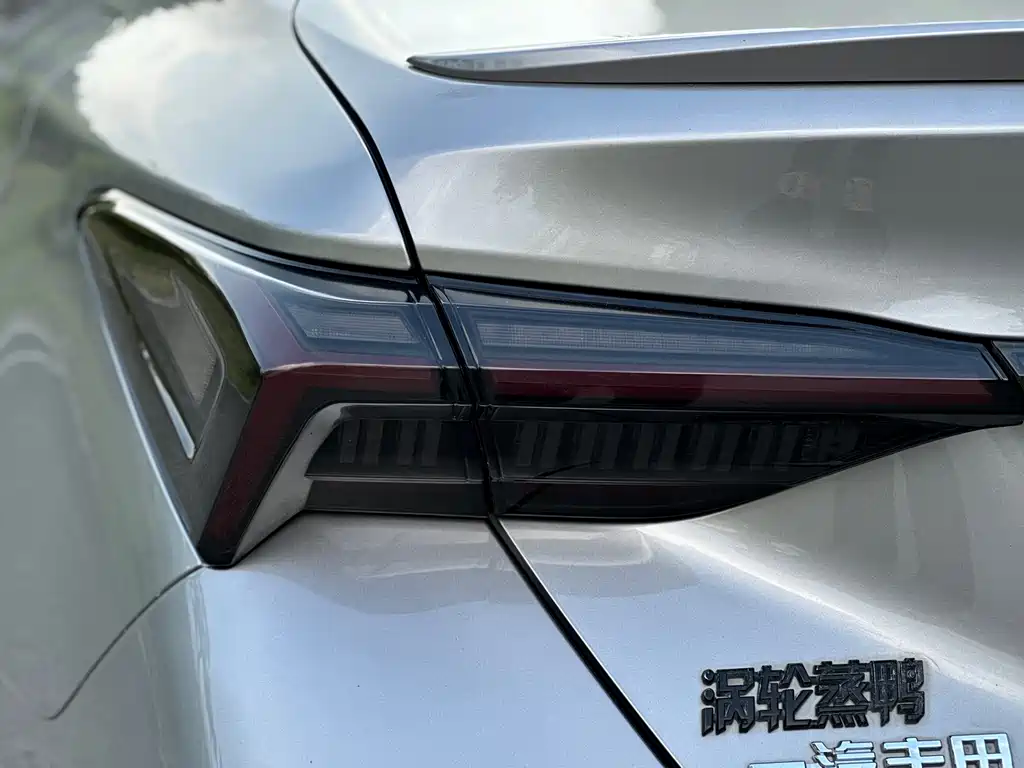 Toyota Avalon 2021 — фото 18