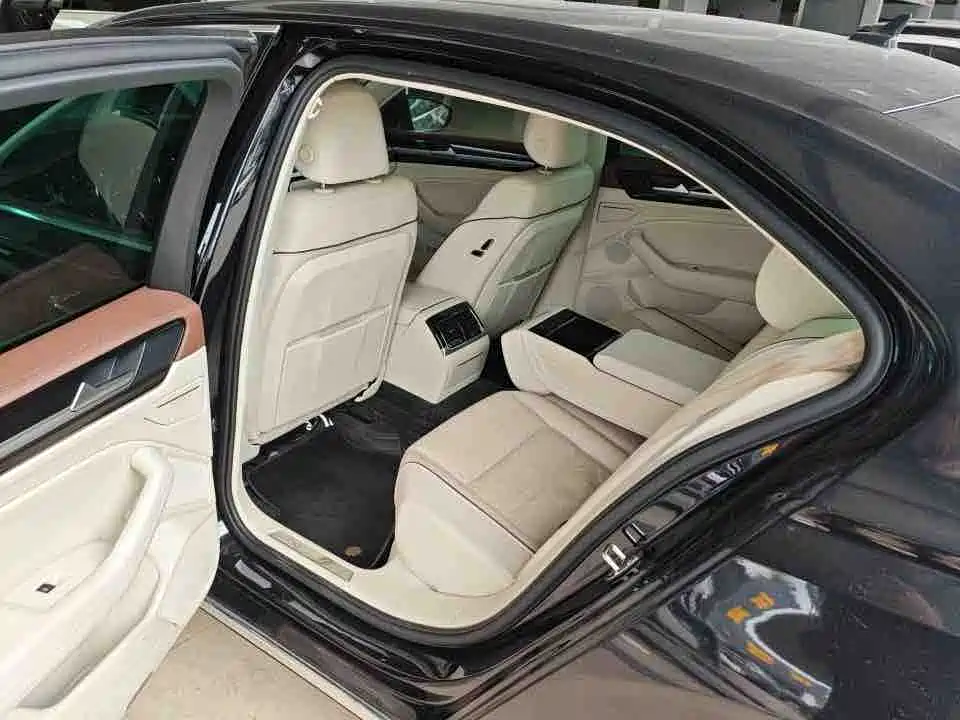 Volkswagen Phideon 2018 — фото 4