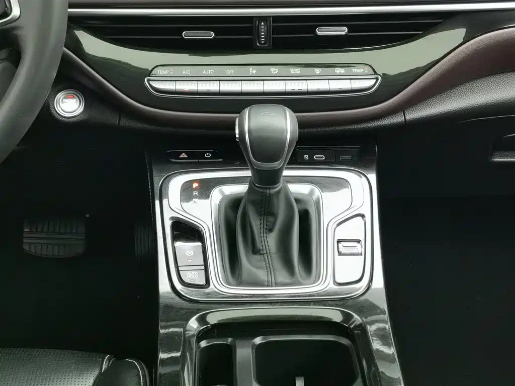 GAC Motor Trumpchi M6 2024 — фото 13