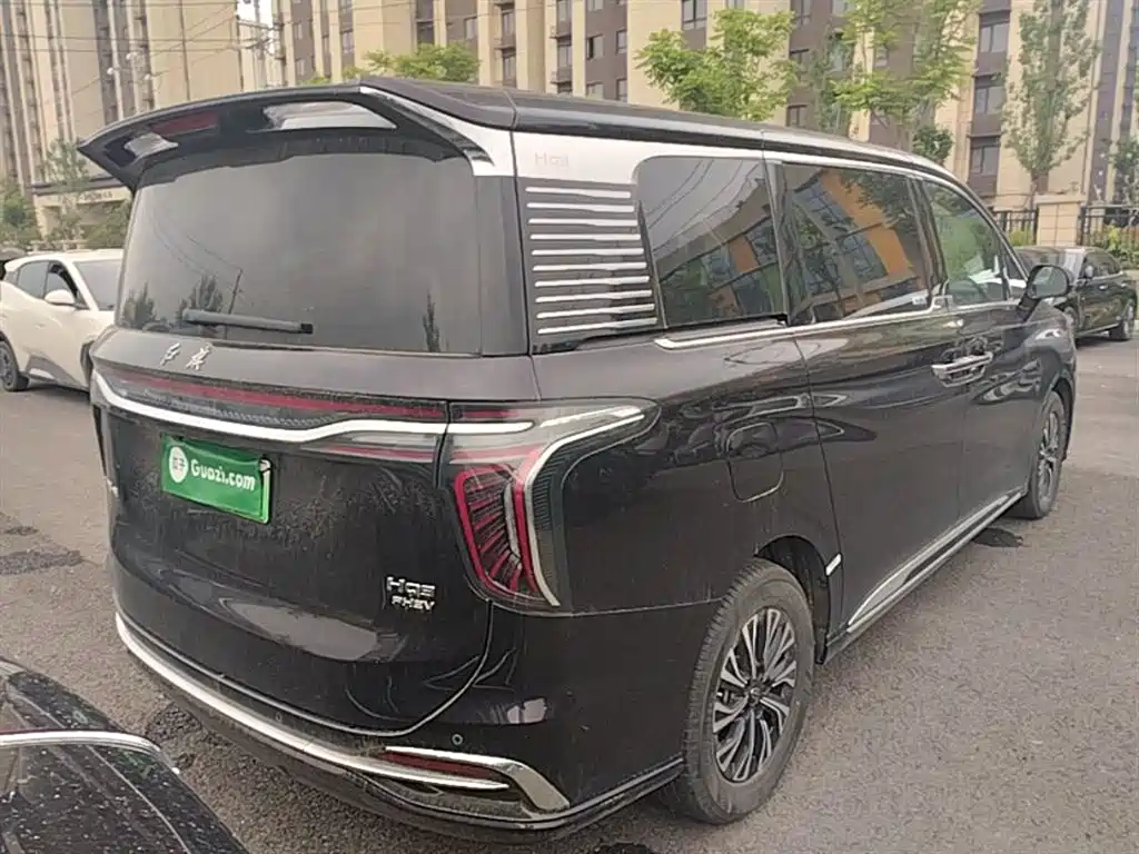 Hongqi HQ9 PHEV 2024 — фото 7
