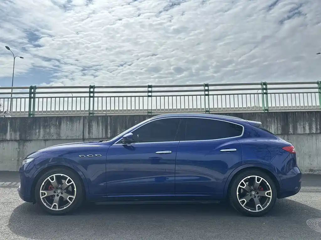 Maserati Levante 2018 — фото 3