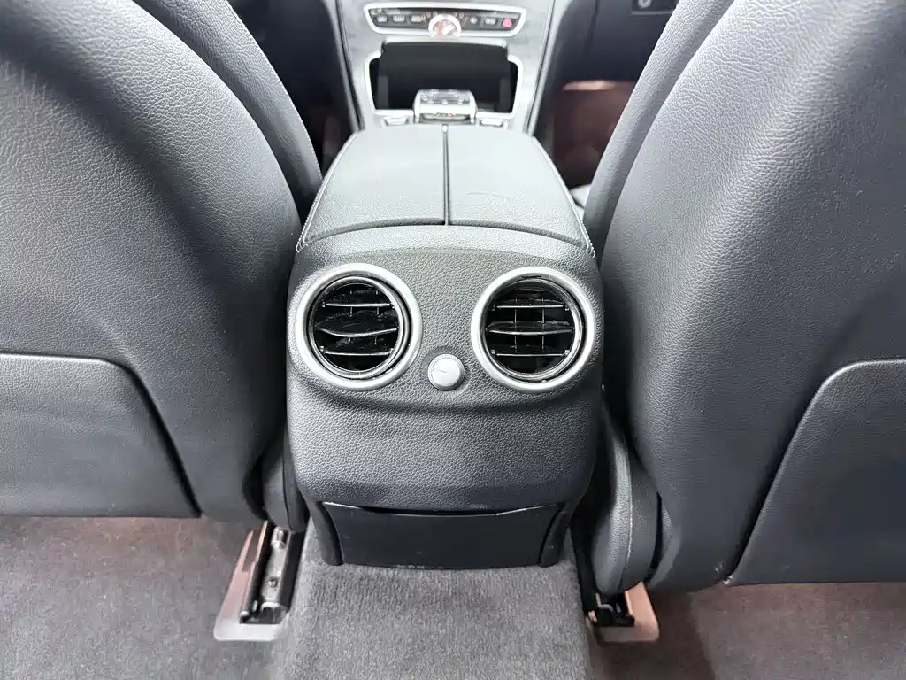 Mercedes-Benz C-Class 2018 — фото 11