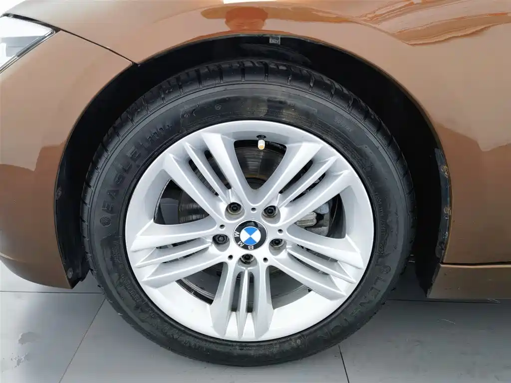 BMW 3 Series 2016 — фото 17