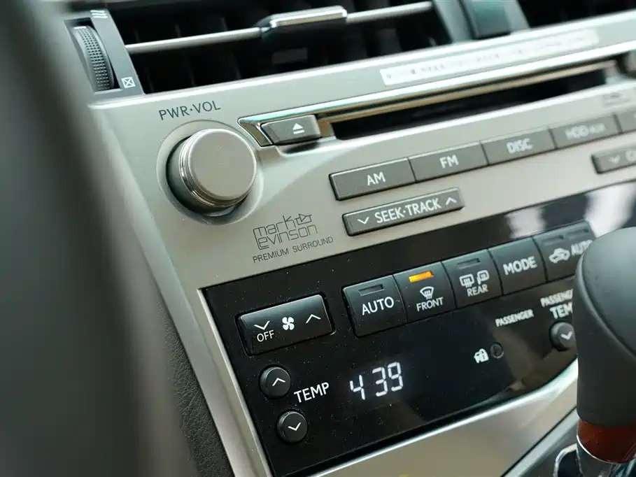 Lexus RX Classic 2009 — фото 12