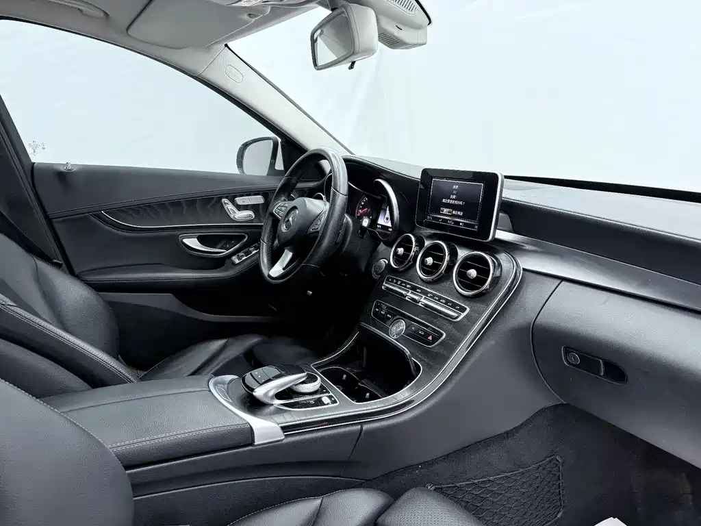 Mercedes-Benz C-Class 2018 — фото 4
