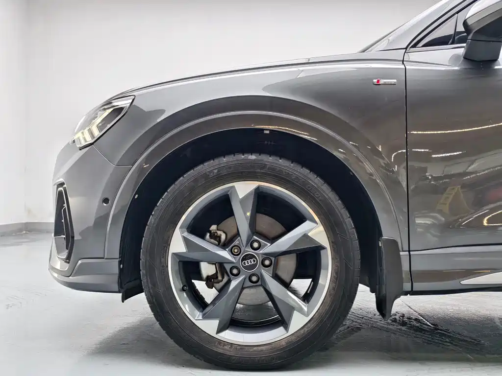 Audi Q3 2023