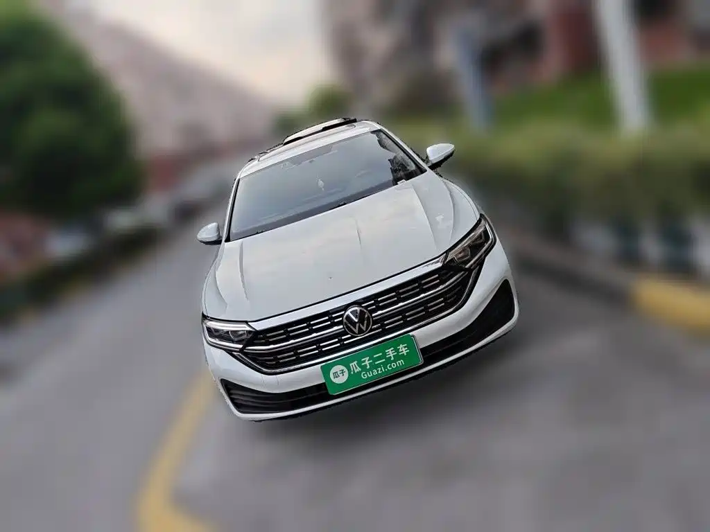 Volkswagen Sagitar 2025