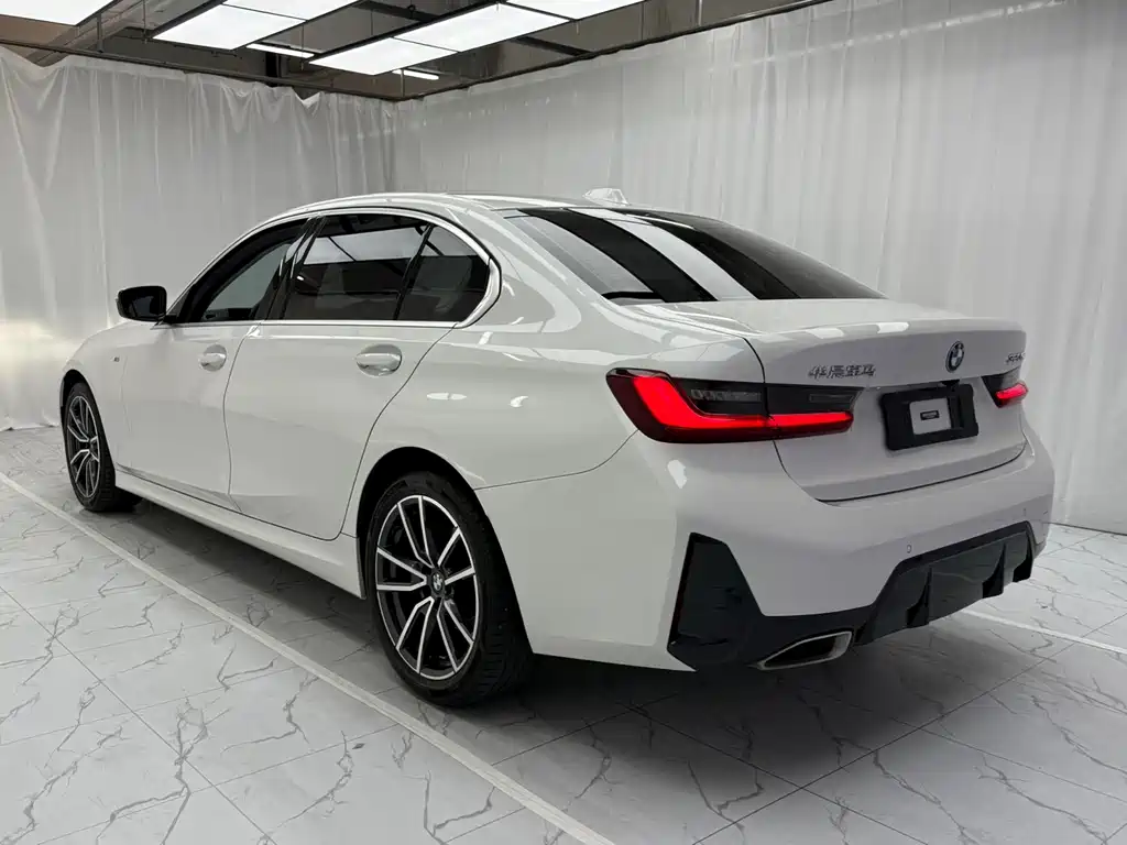 BMW 3 Series 2023