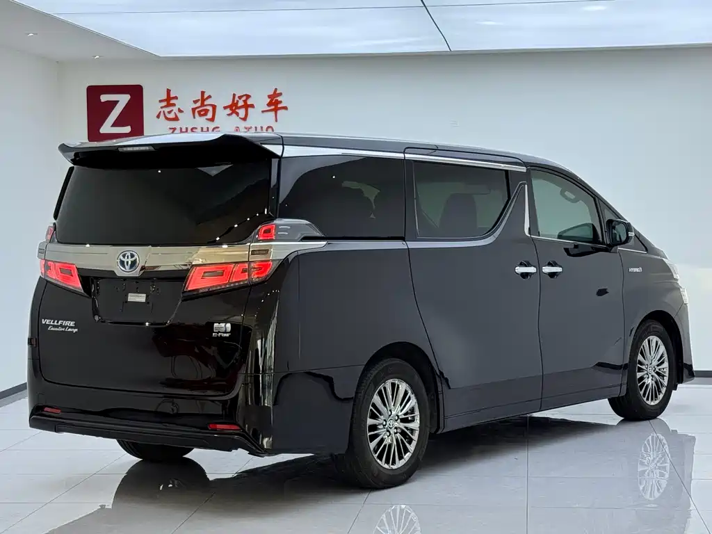Toyota Vellfire 2020 — фото 13