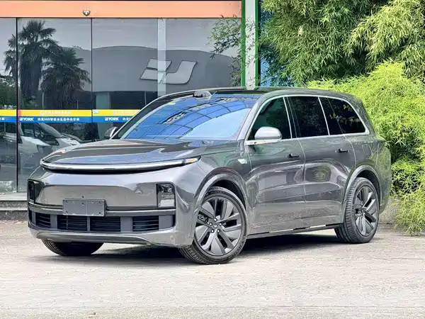 Li Auto L9 2025