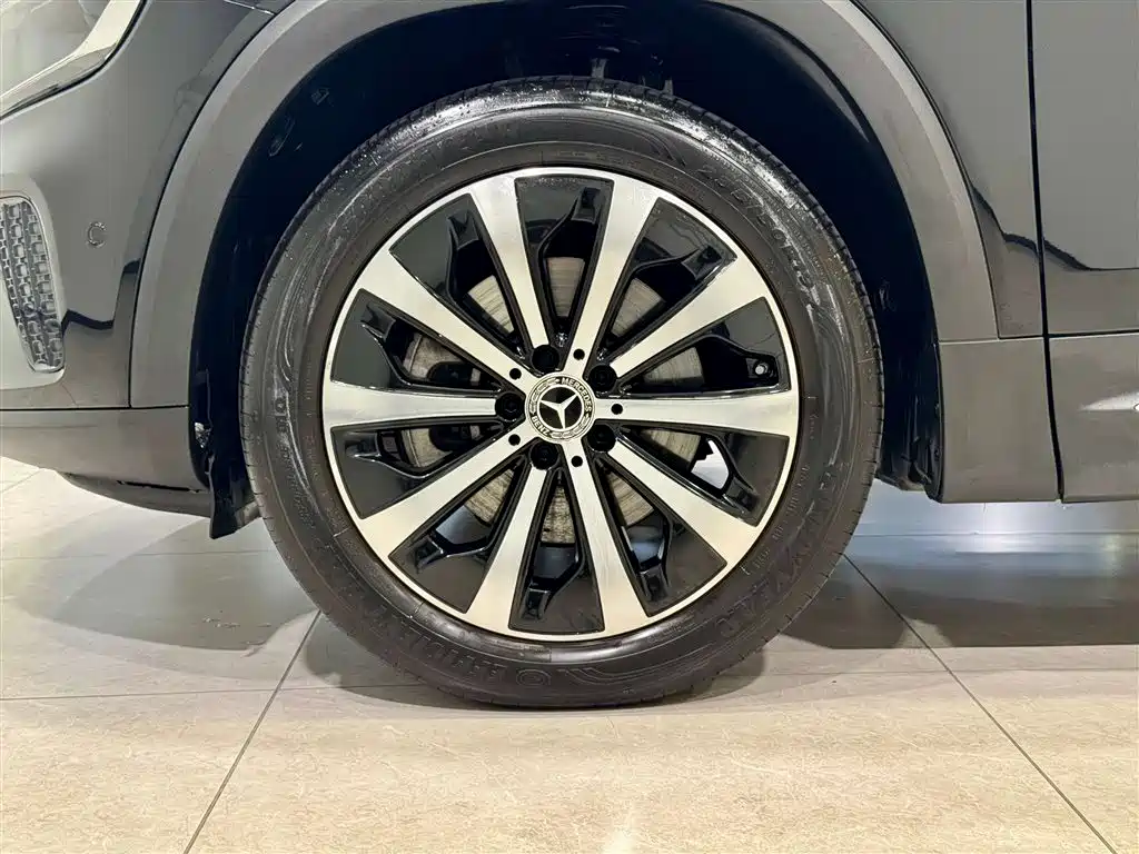 Mercedes-Benz GLB 2024 — фото 10